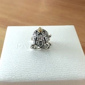 Pandora Cinderella's pumpkin charm